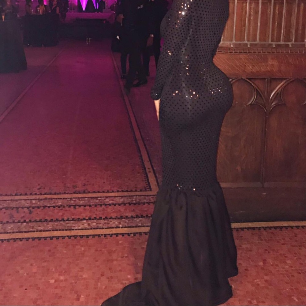 Dress - Picture 2 of 2